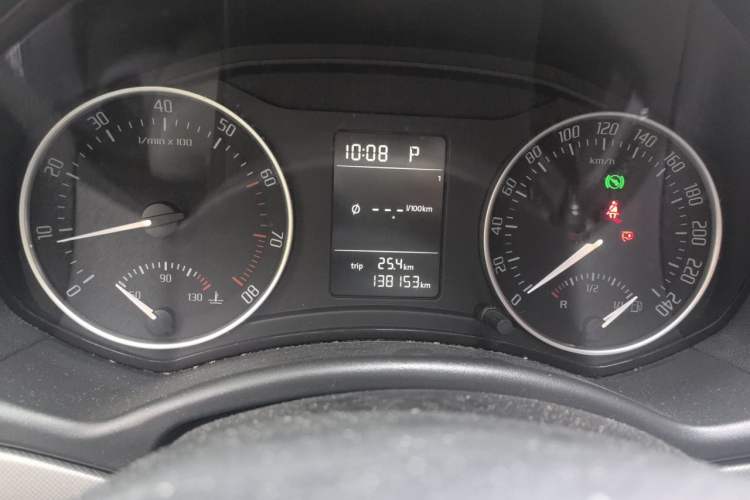 Used Skoda Octavia 2014 1.6L Automatic Yijun Edition Instrument Cluster