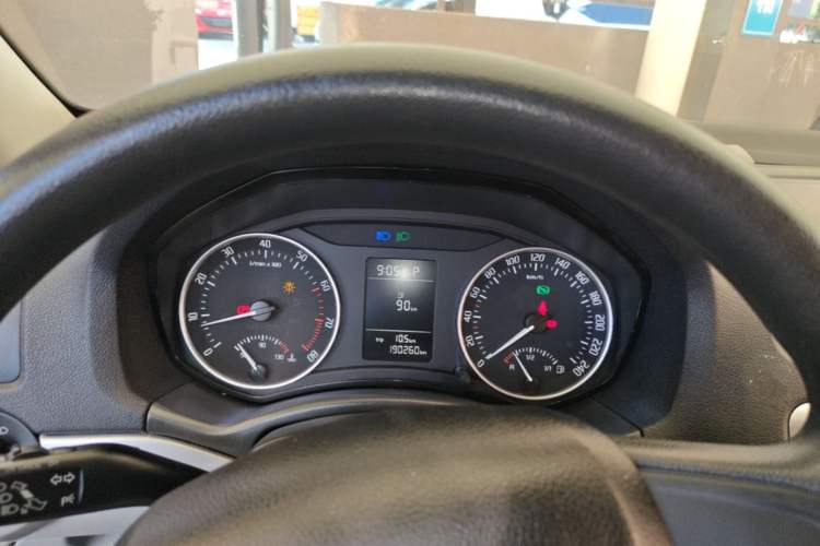 Used Skoda Octavia 2014 1.6L Automatic Yijie Edition Instrument Cluster