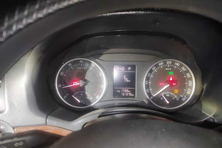 Used Skoda Octavia 2014 1.6L Automatic Yijun Edition Instrument Cluster