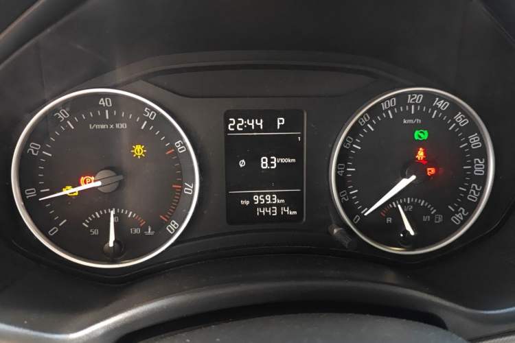 Used Skoda Octavia 2014 1.6L Automatic Yijie Edition Instrument Cluster