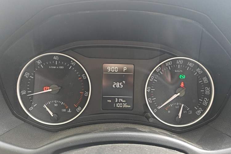 Used Skoda Octavia 2014 1.6L Automatic Eado Edition Instrument Cluster