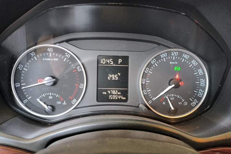 Used Skoda Octavia 2014 1.4TSI DSG Yijun Edition Instrument Cluster