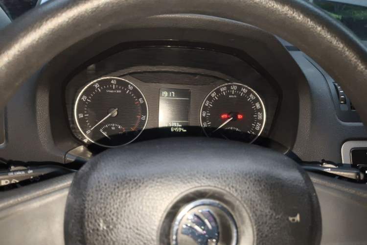 Used Skoda Octavia 2014 1.6L Automatic Yijie Edition Instrument Cluster