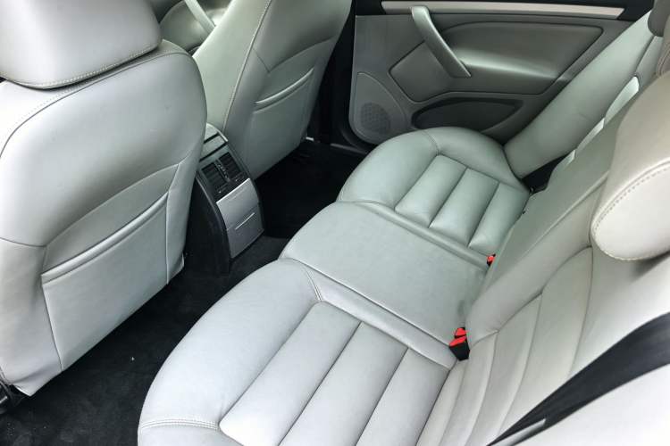 Used Skoda Octavia 2014 1.6L Automatic Yijun Edition Interior 2