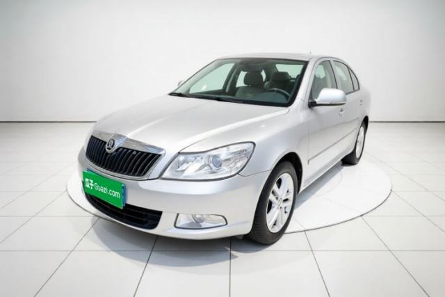 Skoda Octavia 2014 1.6L Manual Yijun Edition de segunda mano