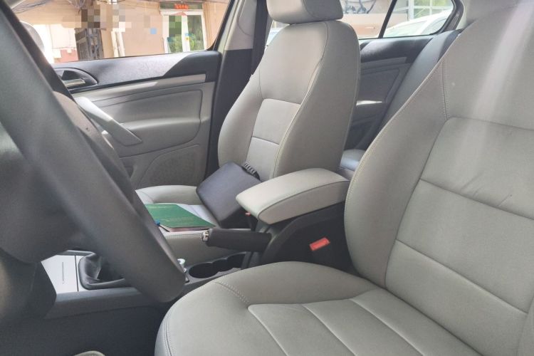 Used Skoda Octavia 2014 1.6L Manual Yijun Edition Left Front Seat