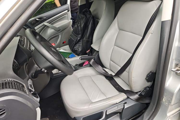 Used Skoda Octavia 2014 1.6L Automatic Yijun Edition Left Front Seat