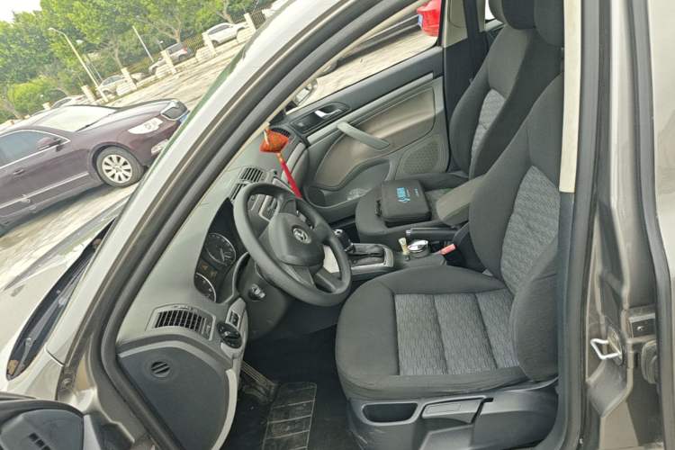 Used Skoda Octavia 2014 1.6L Automatic Eado Edition Left Front Seat