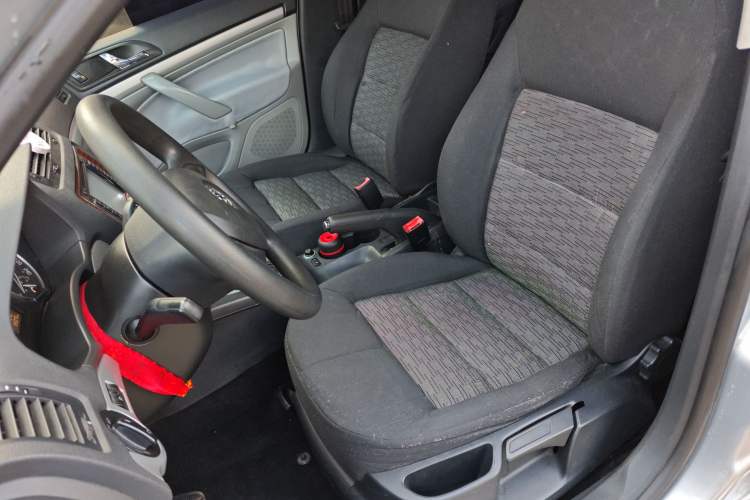 Used Skoda Octavia 2014 1.6L Automatic Eado Edition Left Front Seat