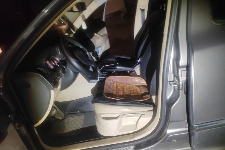 Used Skoda Octavia 2014 1.6L Automatic Yijun Edition Left Front Seat