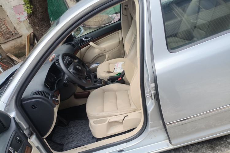 Used Skoda Octavia 2014 1.6L Automatic Yijun Edition Left Front Seat