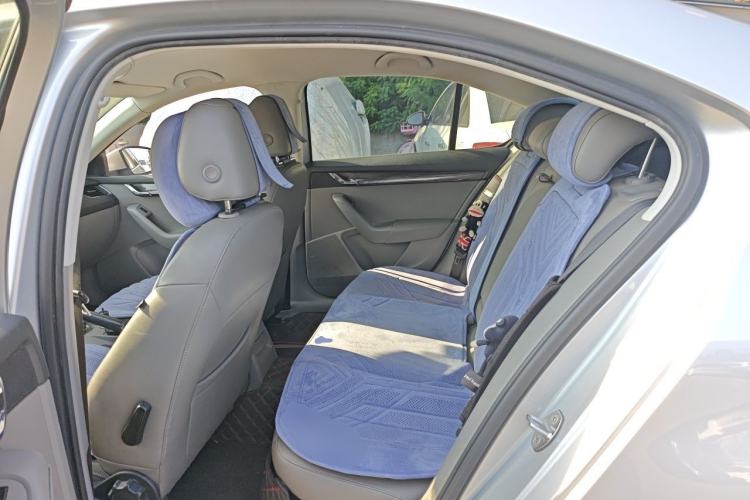 Used Skoda Octavia 2014 1.6L Manual Yijie Edition Left Rear Seat