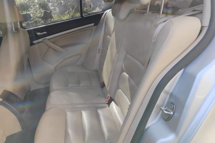 Used Skoda Octavia 2014 1.6L Automatic Yijie Edition Left Rear Seat