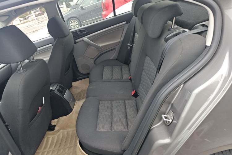 Used Skoda Octavia 2014 1.6L Automatic Eado Edition Left Rear Seat