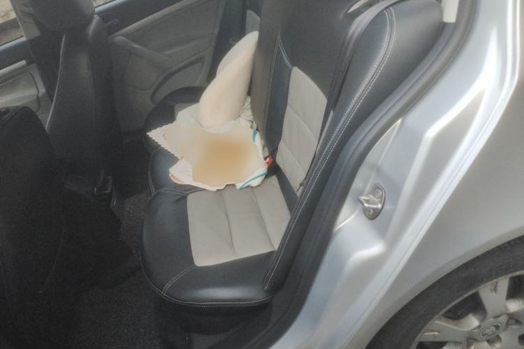 Used Skoda Octavia 2014 1.6L Automatic Yijie Edition Left Rear Seat