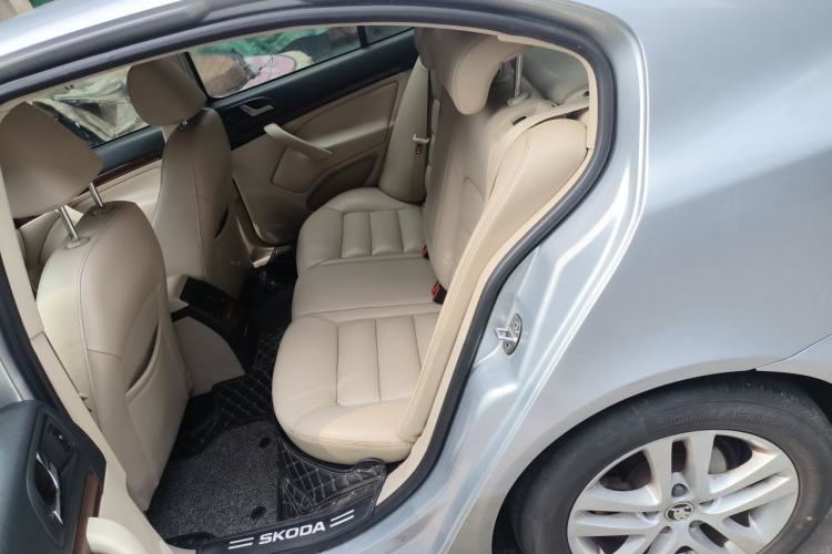 Used Skoda Octavia 2014 1.6L Automatic Yijun Edition Left Rear Seat