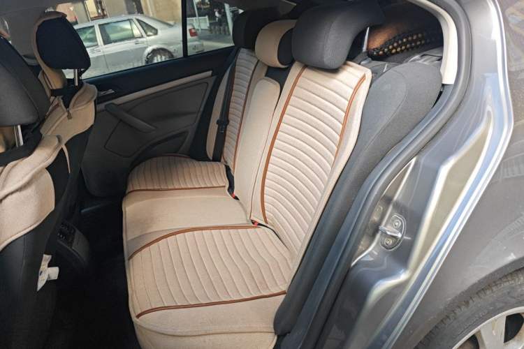 Used Skoda Octavia 2014 1.6L Automatic Yijie Edition Left Rear Seat