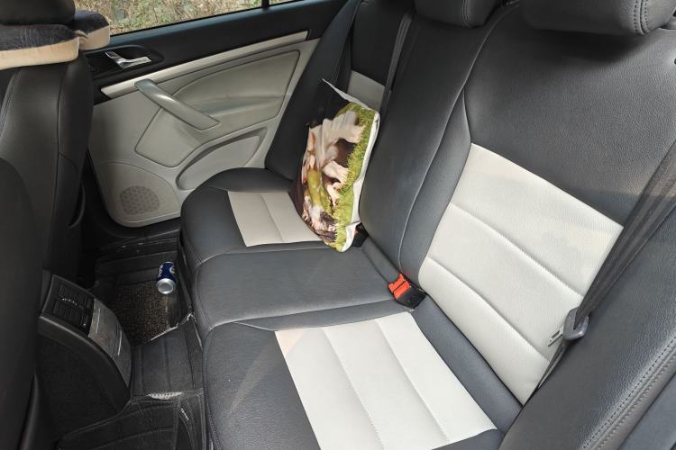Used Skoda Octavia 2014 1.6L Automatic Yijie Edition Left Rear Seat