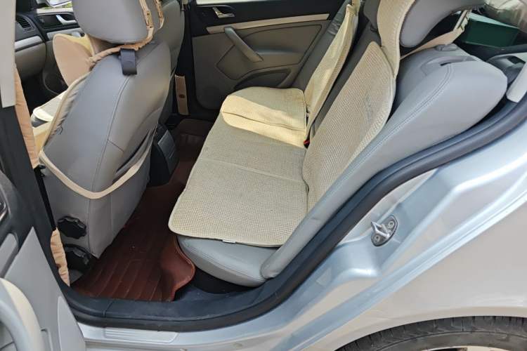 Used Skoda Octavia 2014 1.6L Automatic Yijun Edition Left Rear Seat