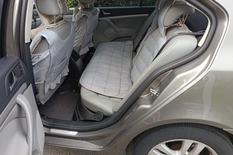 Used Skoda Octavia 2014 1.6L Automatic Yijun Edition Left Rear Seat