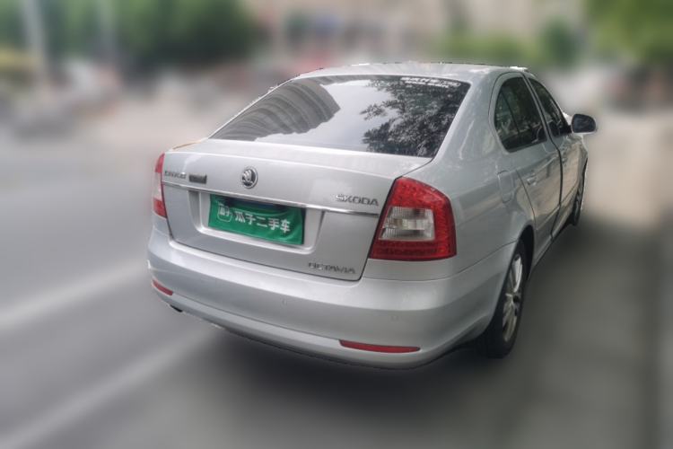 Used Skoda Octavia 2014 1.6L Manual Yijun Edition Rear