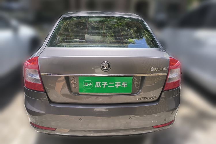 Used Skoda Octavia 2014 1.6L Manual Yijun Edition Rear