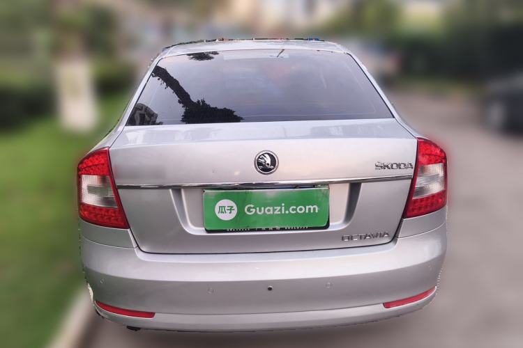 Used Skoda Octavia 2014 1.6L Automatic Yijun Edition Rear