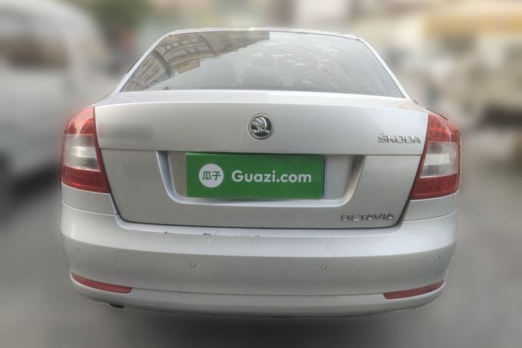 Used Skoda Octavia 2014 1.6L Automatic Yijie Edition Rear