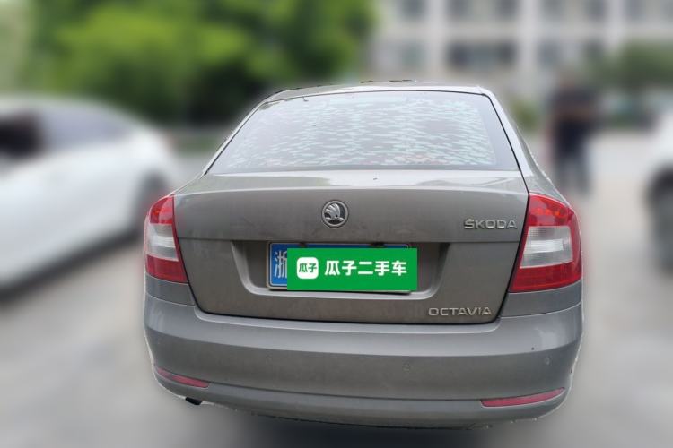 Used Skoda Octavia 2014 1.6L Automatic Yijie Edition Rear