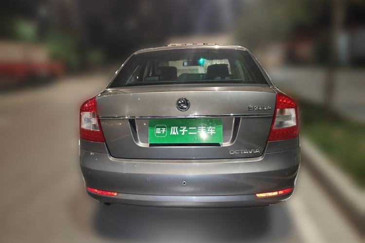 Used Skoda Octavia 2014 1.6L Automatic Yijun Edition Rear