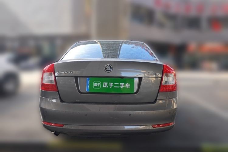 Used Skoda Octavia 2014 1.6L Automatic Yijie Edition Rear