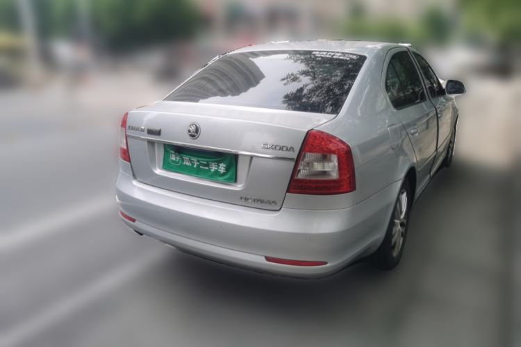Used Skoda Octavia 2014 1.6L Manual Yijun Edition Rear Left 45 Deg