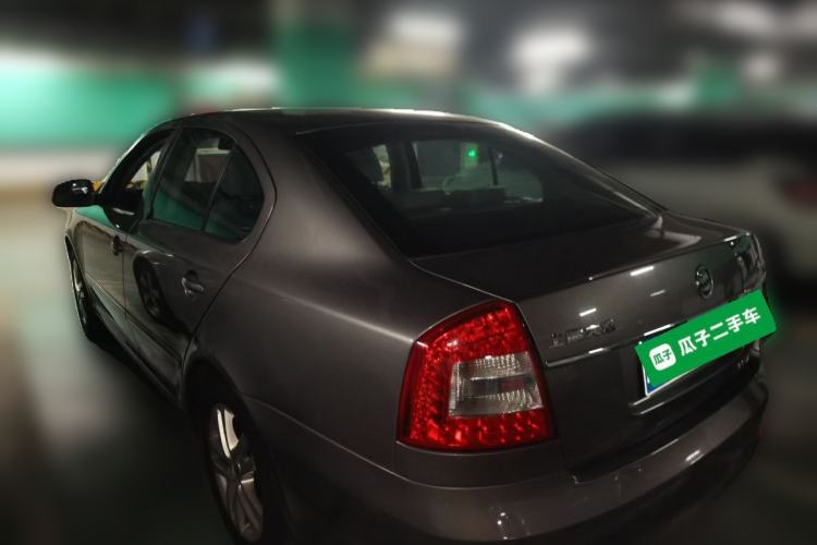 Used Skoda Octavia 2014 1.6L Automatic Yijun Edition Rear Left 45 Deg