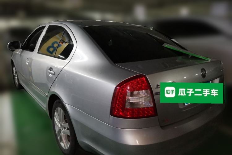 Used Skoda Octavia 2014 1.8TSI DSG Yijun Edition Rear Left 45 Deg