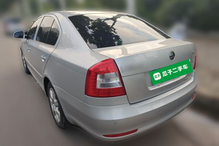 Used Skoda Octavia 2014 1.6L Automatic Yijie Edition Rear Left 45 Deg