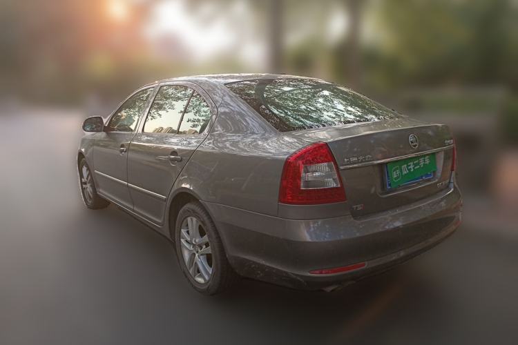 Used Skoda Octavia 2014 1.4TSI Manual Yijun Edition Rear Left 45 Deg
