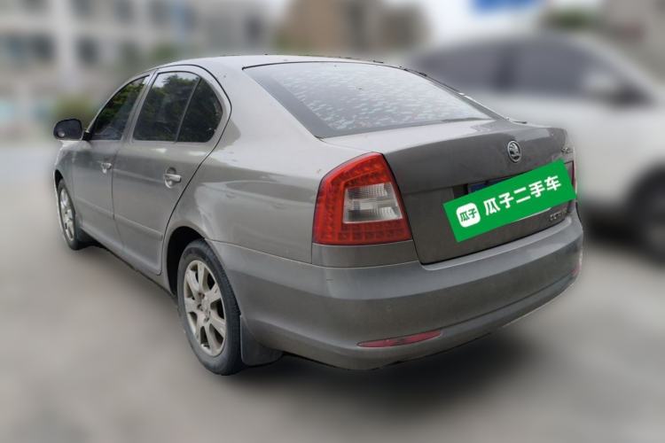 Used Skoda Octavia 2014 1.6L Automatic Yijie Edition Rear Left 45 Deg