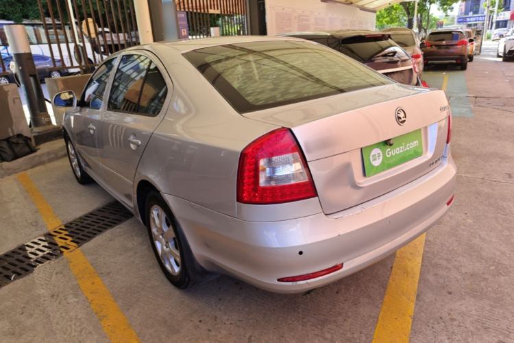 Used Skoda Octavia 2014 1.6L Automatic Yijie Edition Rear Left 45 Deg