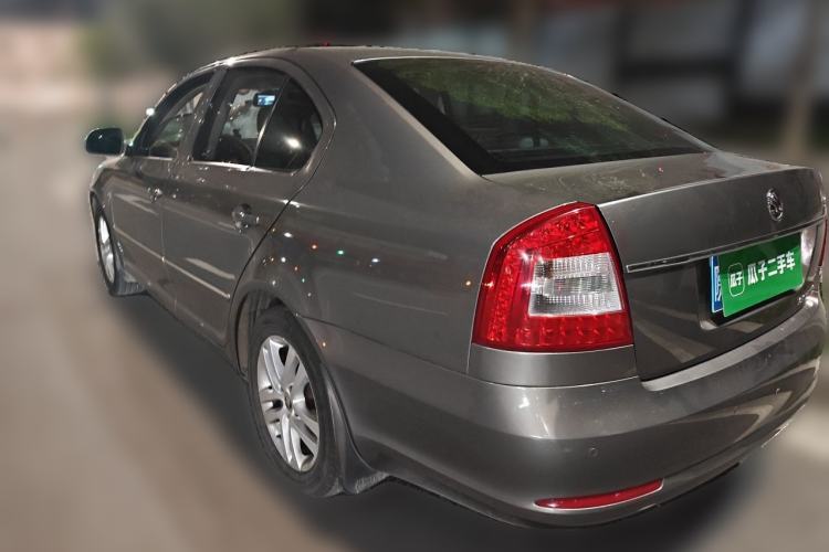 Used Skoda Octavia 2014 1.6L Automatic Yijun Edition Rear Left 45 Deg