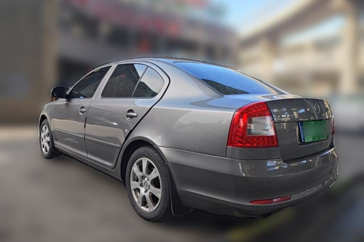 Used Skoda Octavia 2014 1.6L Automatic Yijie Edition Rear Left 45 Deg
