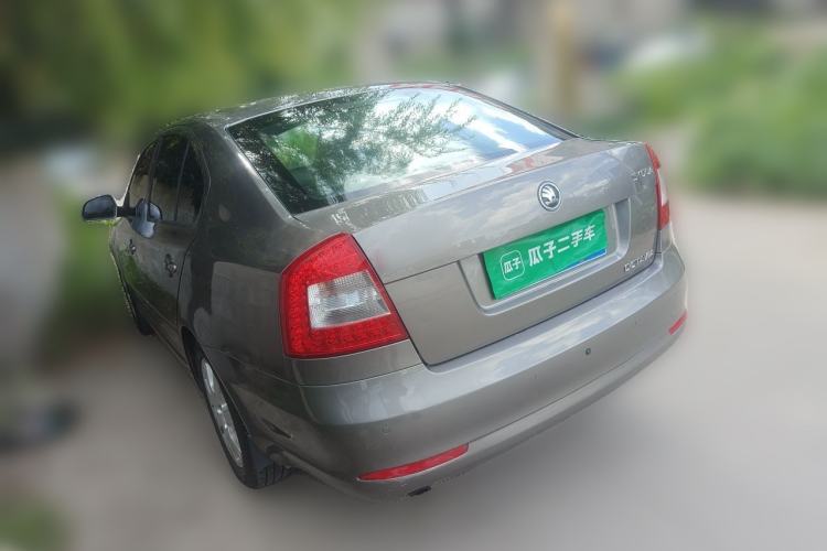 Used Skoda Octavia 2014 1.6L Automatic Yijie Edition Rear Left 45 Deg
