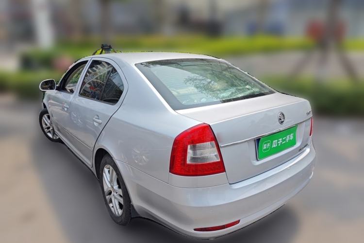 Used Skoda Octavia 2014 1.6L Automatic Yijun Edition Rear Left 45 Deg