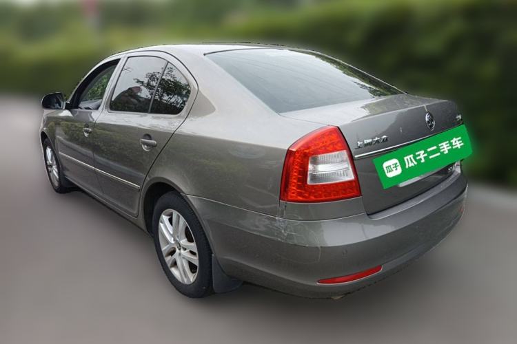 Used Skoda Octavia 2014 1.6L Automatic Yijun Edition Rear Left 45 Deg