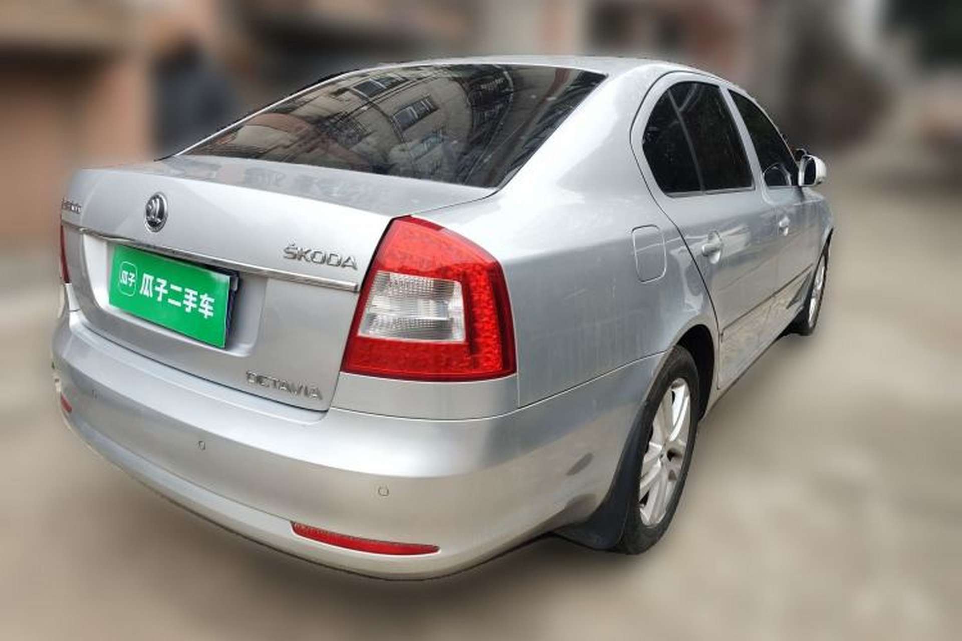Used Skoda Octavia 2014 1.6L Automatic Yijun Edition Rear Right 45 Deg