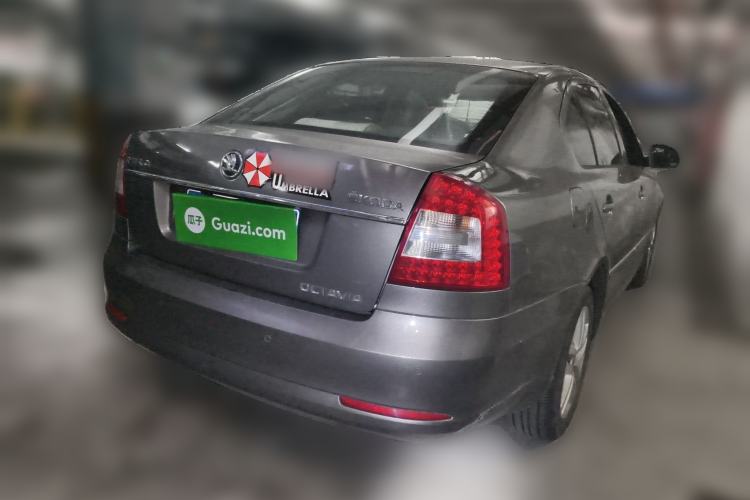 Used Skoda Octavia 2014 1.6L Automatic Yijun Edition Rear Right 45 Deg