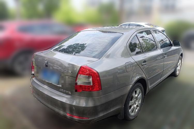 Used Skoda Octavia 2014 1.4TSI DSG Eado Edition Rear Right 45 Deg