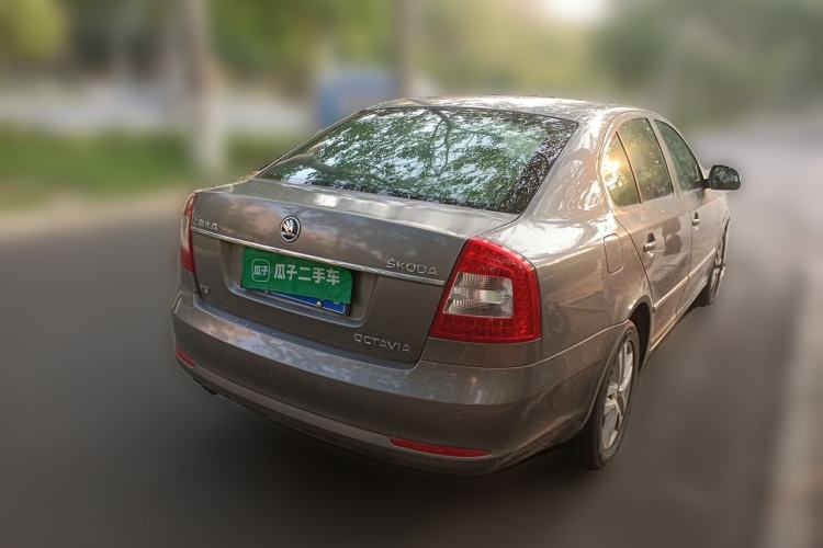 Used Skoda Octavia 2014 1.4TSI Manual Yijun Edition Rear Right 45 Deg