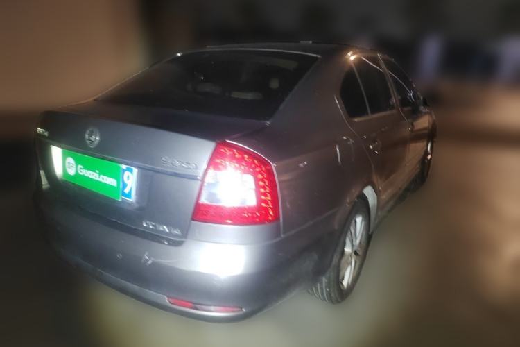 Used Skoda Octavia 2014 1.6L Automatic Yijun Edition Rear Right 45 Deg