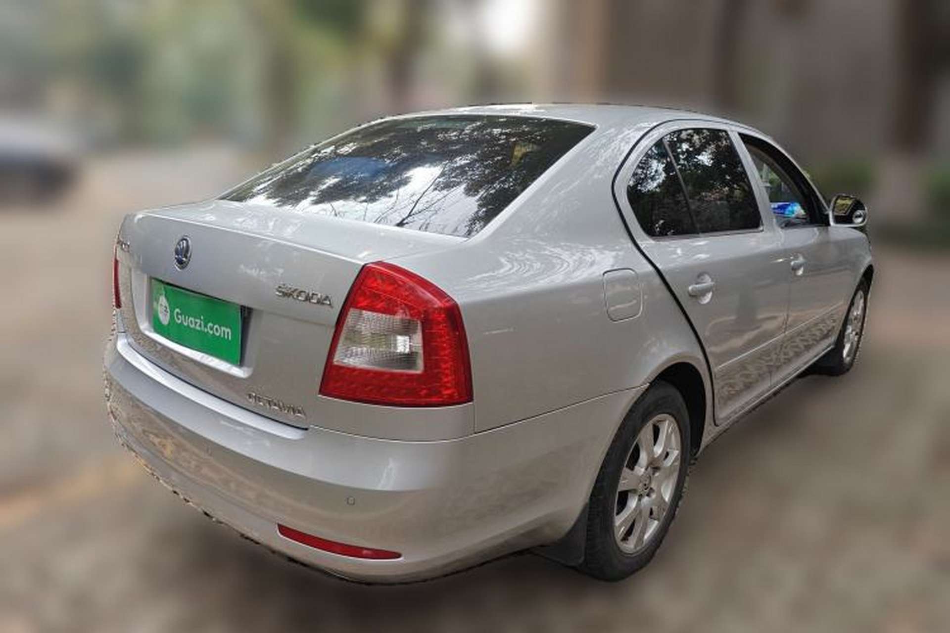 Used Skoda Octavia 2014 1.6L Automatic Yijie Edition Rear Right 45 Deg