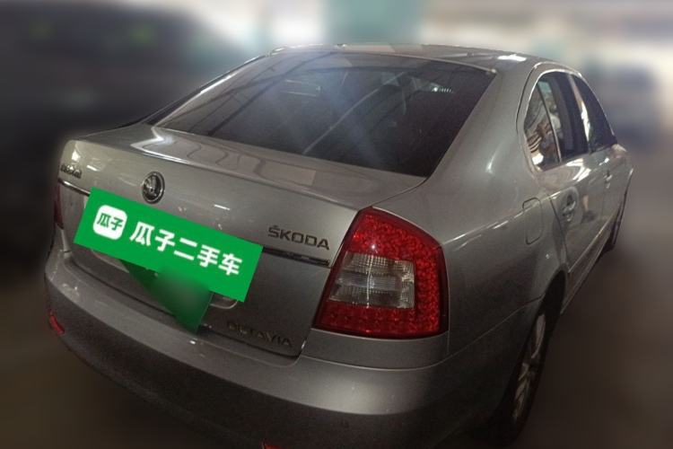 Used Skoda Octavia 2014 1.6L Manual Yijun Edition Rear Right 45 Deg
